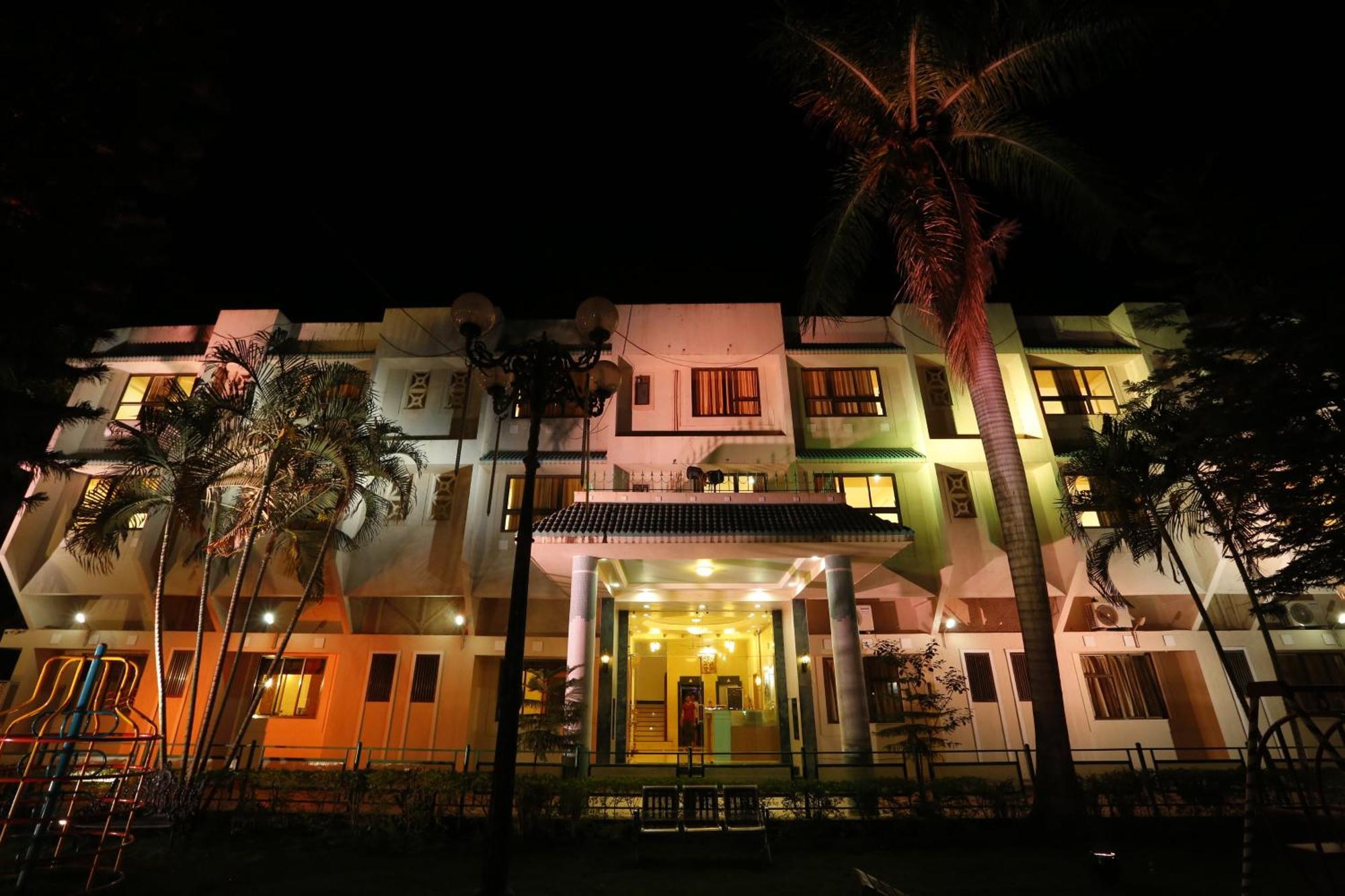 Hotel Ravikiran Alibaug Alībāg Exterior foto