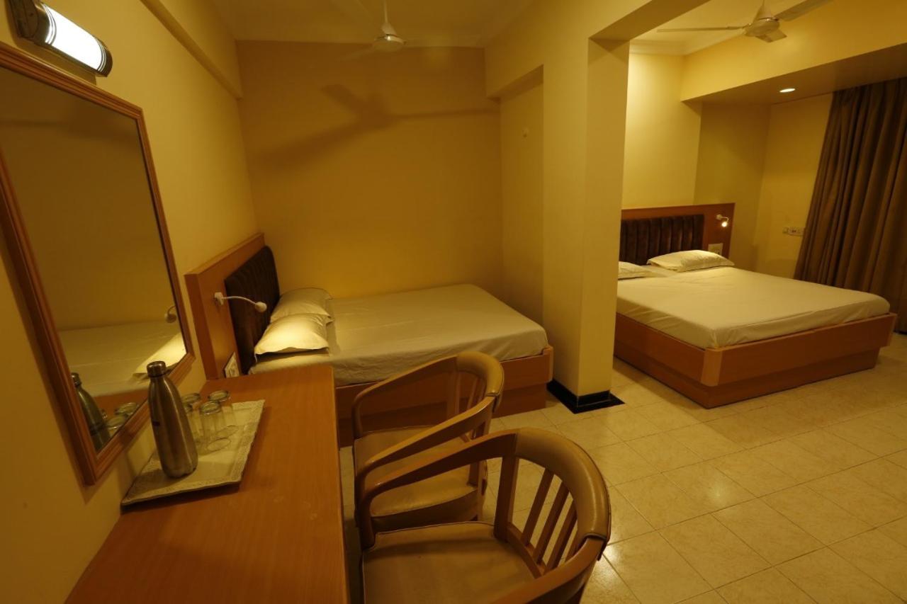 Hotel Ravikiran Alibaug Alībāg Exterior foto