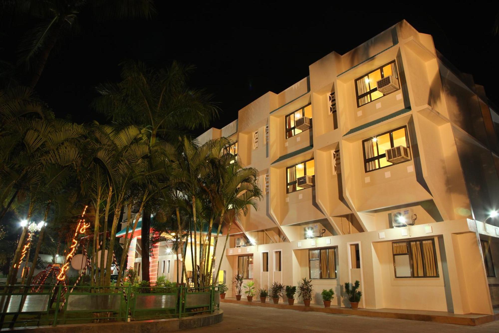 Hotel Ravikiran Alibaug Alībāg Exterior foto